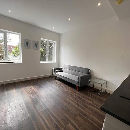 Star London Finchley Road 1-Bed Hideaway Apartment Exterior photo